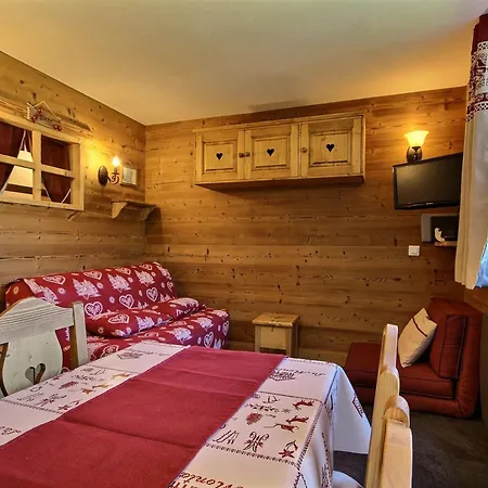 Superbe Studio-cabine Pour 4 Sur Les Pistes, Balcon, Casier à Skis Adjacent, Parking - Fr-1-455-141 Appartamento *