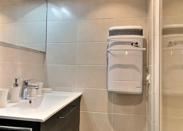 Appartamento Superbe Studio-cabine Pour 4 Sur Les Pistes, Balcon, Casier à Skis Adjacent, Parking - Fr-1-455-141 *