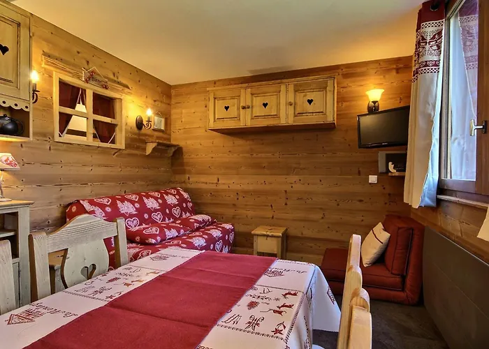 Superbe Studio-cabine Pour 4 Sur Les Pistes, Balcon, Casier à Skis Adjacent, Parking - Fr-1-455-141 Appartamento *